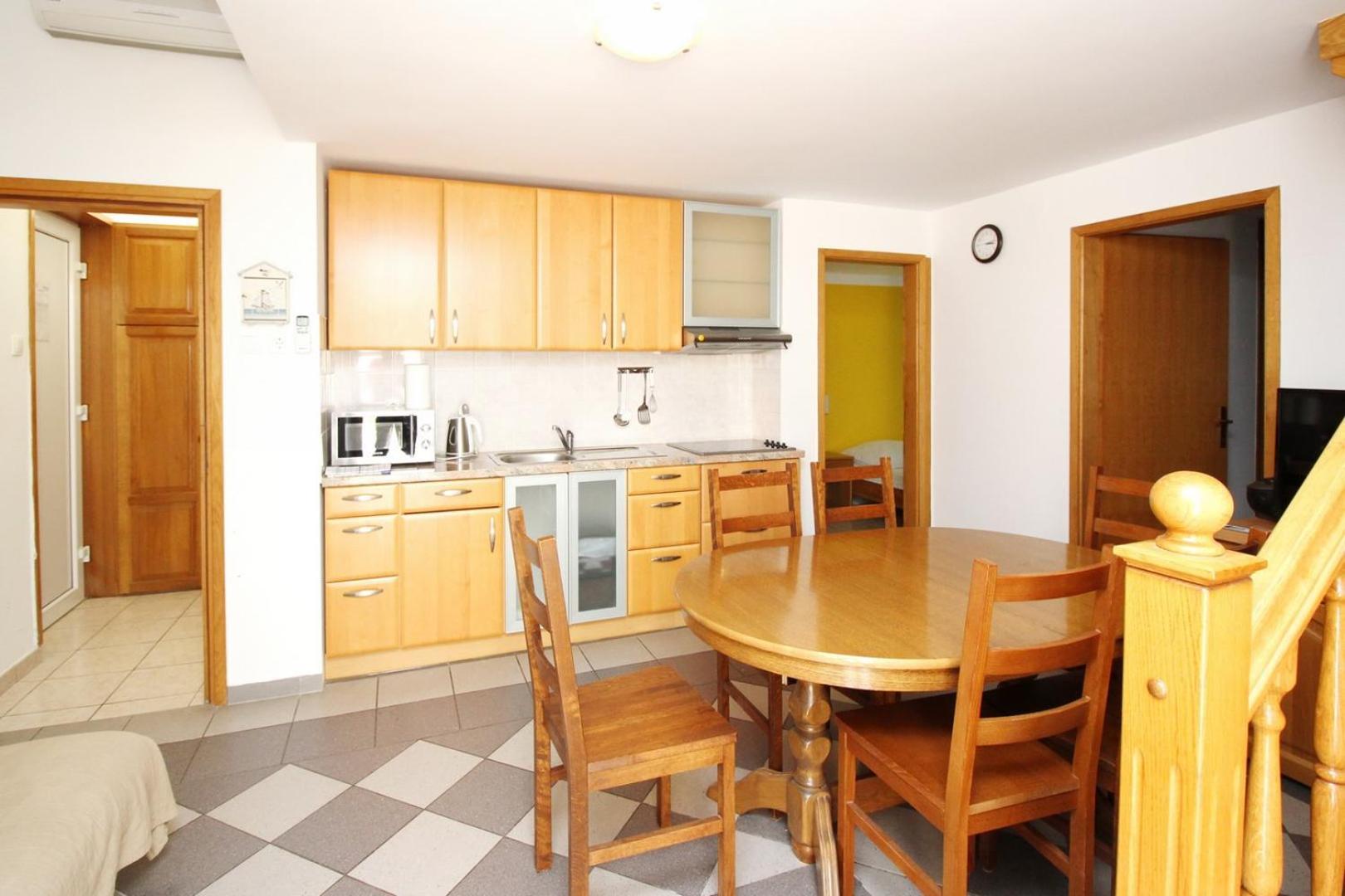 Apartments Mikulan Beach Baška Eksteriør billede